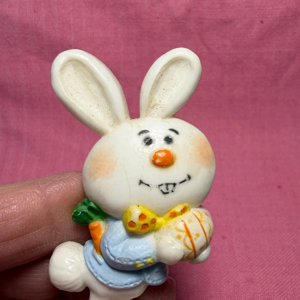 Vintage 1975 Hallmark Barnaby Bunny Easter Pin Brooch – Collectible Rabbit